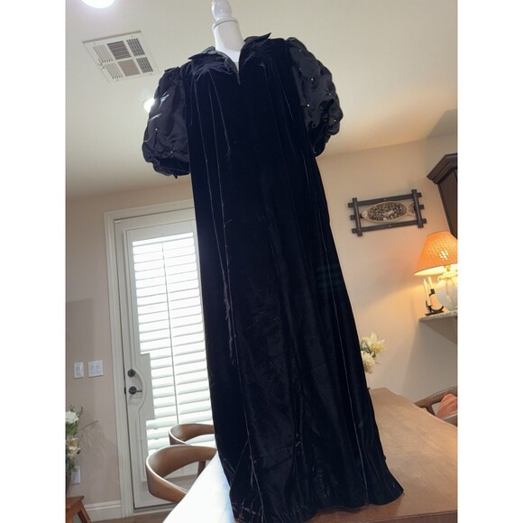 VTG David Brown Saks Fifth Ave Velvet Opera Maxi Gown Old Hollywood Couture L - Picture 10 of 14